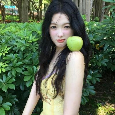 血洒万花团